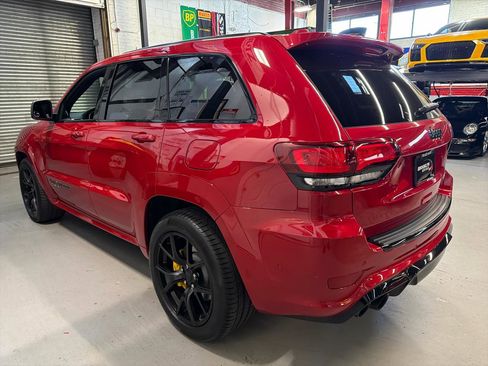 Used 2018 Jeep Grand Cherokee Trackhawk AWD/4WD image 9