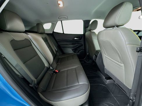 Used 2025 Chevrolet Trax ACTIV w/ Driver Confidence Package FWD image 26