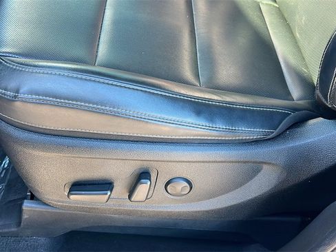 Used 2022 Kia Telluride S image 11