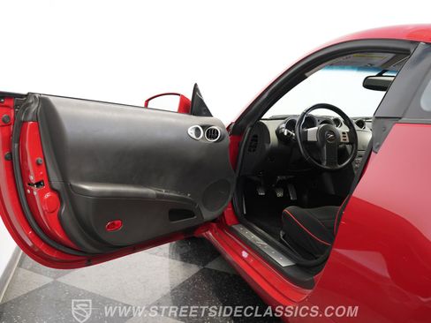 Used 2003 Nissan 350Z Track image 36
