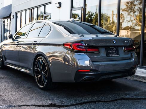 Used 2021 BMW 530i w/ M Sport Package RWD image 10