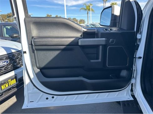 Used 2019 Ford F150 Raptor w/ Equipment Group 802A Luxury image 38