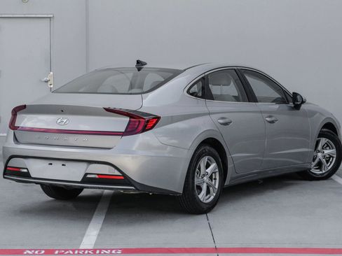 Used 2023 Hyundai Sonata SE FWD image 11