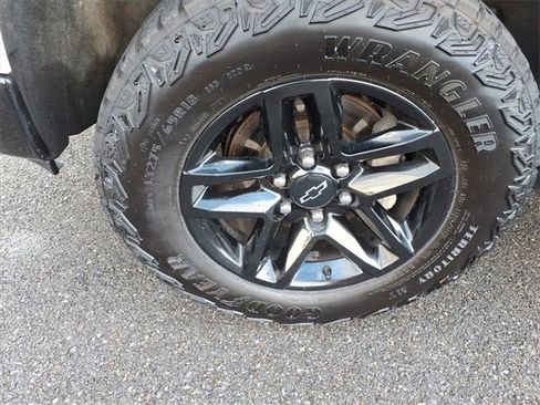 Used 2023 Chevrolet Silverado 1500 LT Trail Boss w/ Protection Package image 10