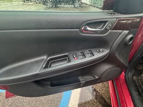 Used 2012 Chevrolet Impala LT FWD image 16