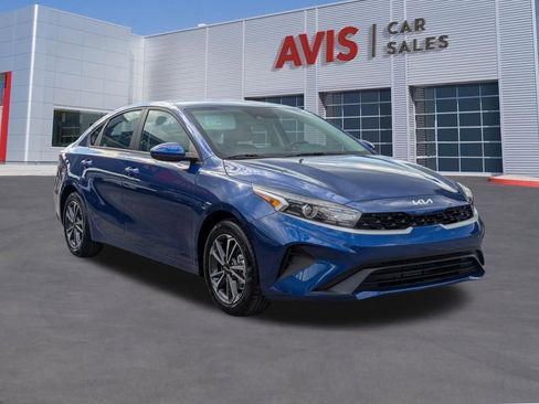 Used 2024 Kia Forte LXS FWD image 3