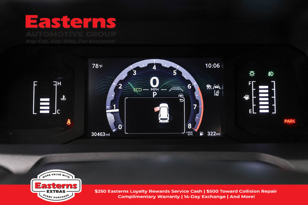 Used 2025 Toyota 4Runner SR5 AWD/4WD image 18
