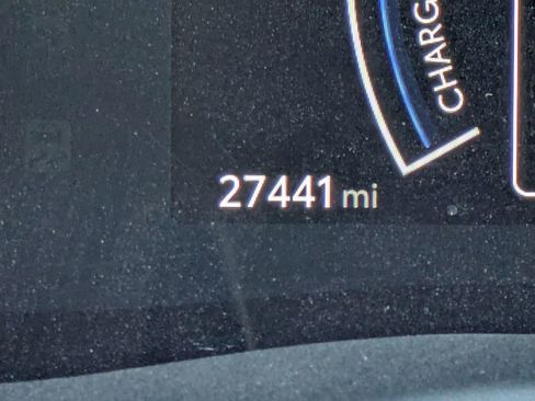 Used 2025 Toyota Camry SE image 7