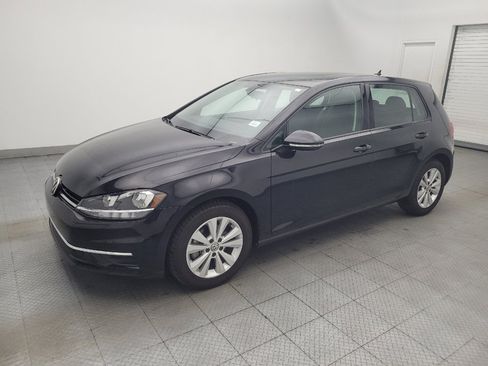 Used 2021 Volkswagen Golf 4-Door FWD image 2