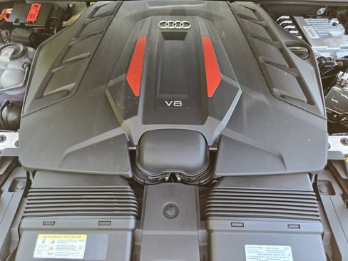 New 2026 Audi SQ7 Premium Plus AWD/4WD image 36