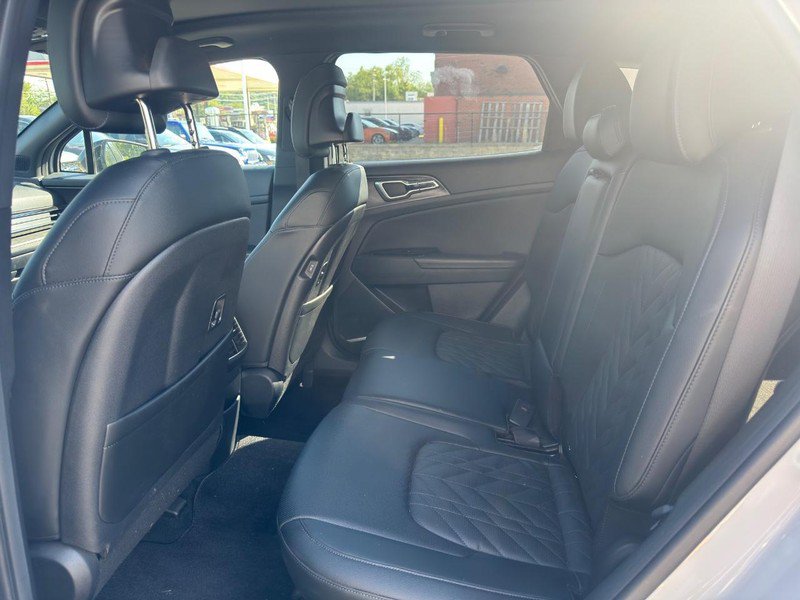 Used 2023 Kia Sportage X-Line w/ X-Line Premium Package AWD/4WD image 5