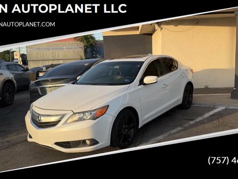Used 2015 Acura ILX w/ Technology Package FWD image 1