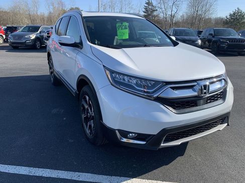 Used 2019 Honda CR-V Touring image 2