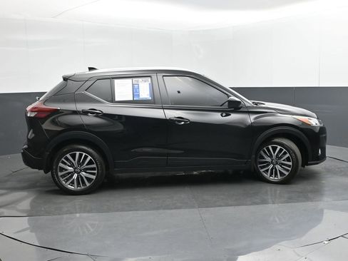 Used 2024 Nissan Kicks SV FWD image 6