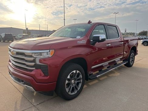 Used 2025 Chevrolet Silverado 1500 High Country image 12