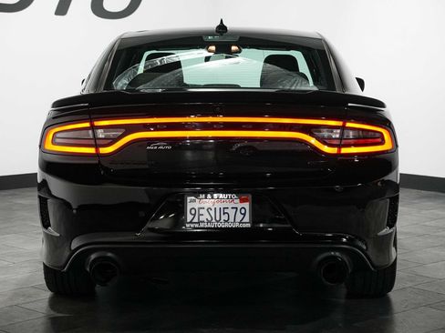 Used 2022 Dodge Charger GT w/ Blacktop Package RWD image 5