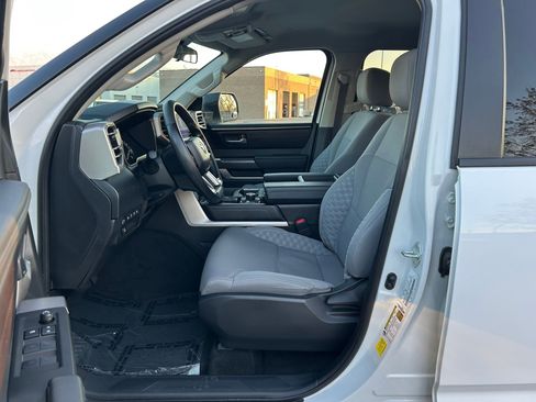 Used 2024 Toyota Tundra SR5 image 11