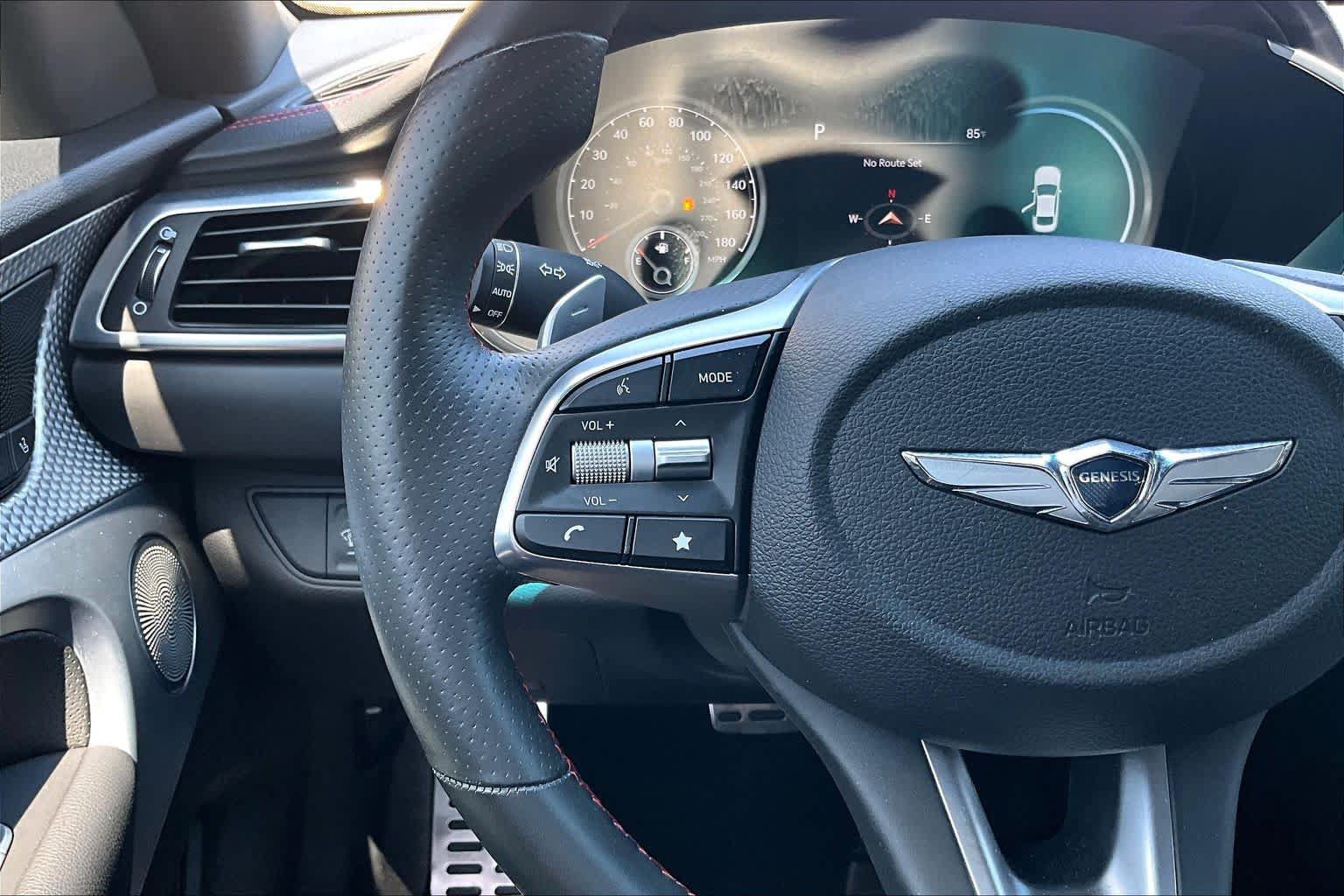 Used 2023 Genesis G70 2.0T w/ Sport Prestige Package RWD image 24