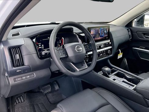 New 2026 Nissan Pathfinder SL FWD image 8