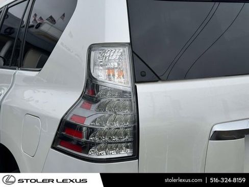 Certified 2023 Lexus GX 460 Premium w/ Premium Package image 10