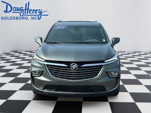 Used 2024 Buick Enclave Essence w/ Experience Buick Package FWD image 8