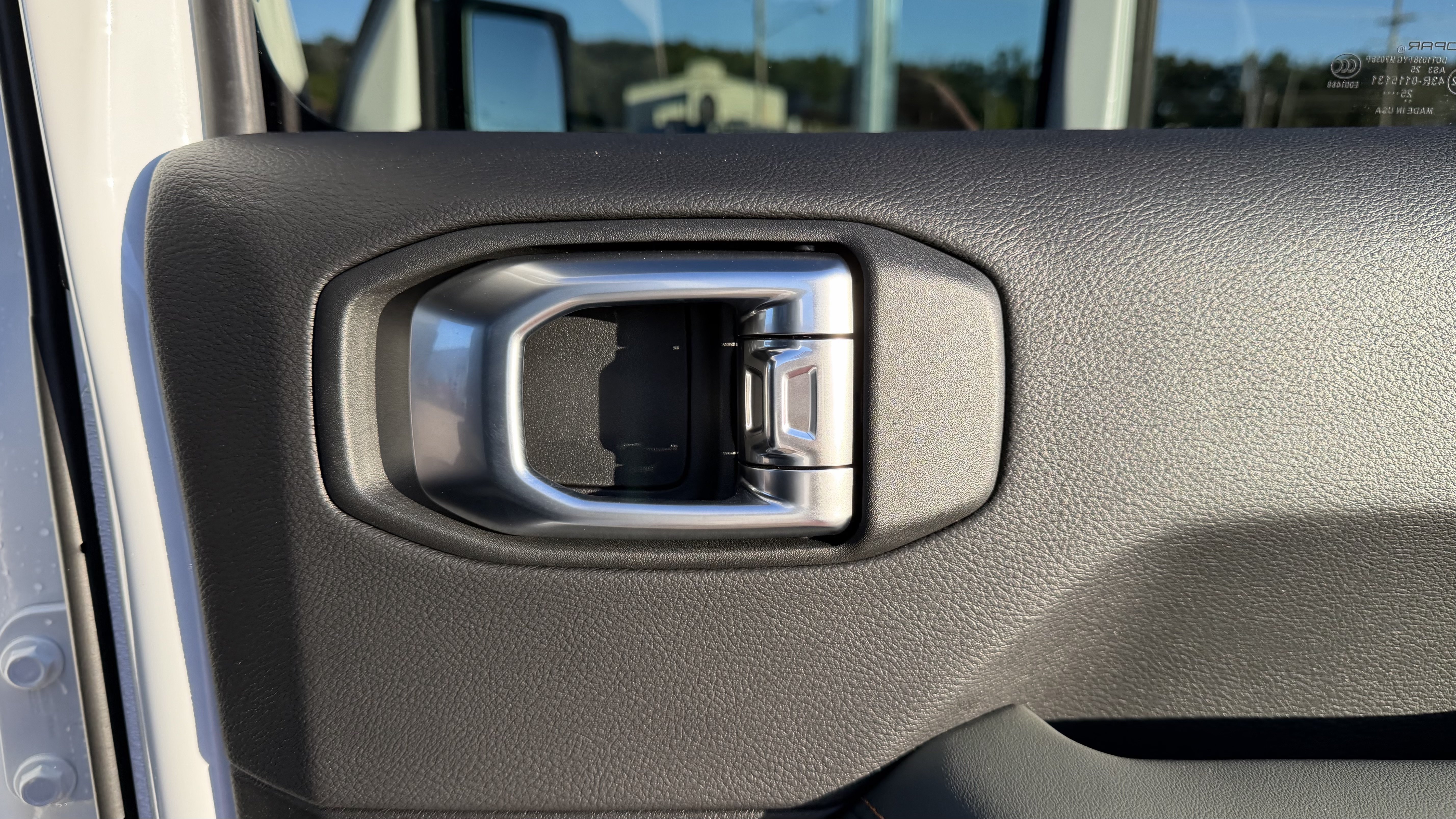 Used 2026 Jeep Gladiator Mojave AWD/4WD image 40