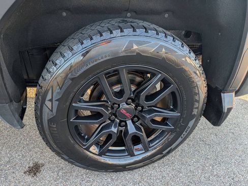 Used 2020 GMC Sierra 1500 Elevation w/ Elevation Value Package AWD/4WD image 28