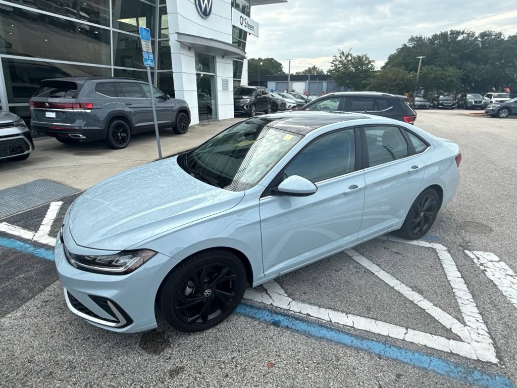 Certified 2026 Volkswagen Jetta SE FWD image 29