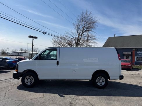 Used 2016 Chevrolet Express 2500 2500 3dr Cargo Van image 6