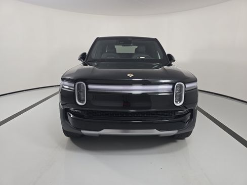 Used 2025 Rivian R1T Adventure AWD/4WD image 8