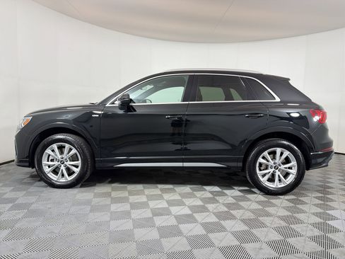 Used 2024 Audi Q3 2.0T Premium Plus w/ Premium Plus Package image 2