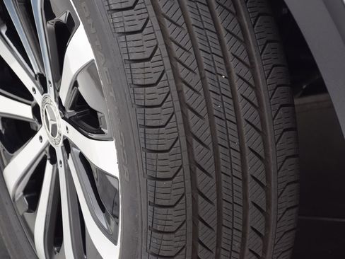 Certified 2022 Mercedes-Benz GLB 250 4MATIC image 30