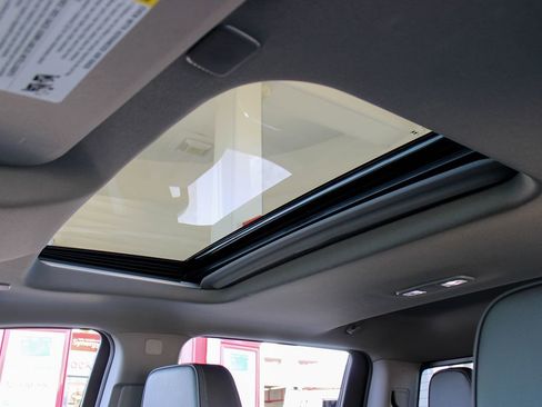 Used 2024 GMC Sierra 1500 Denali w/ Denali Reserve Package image 32