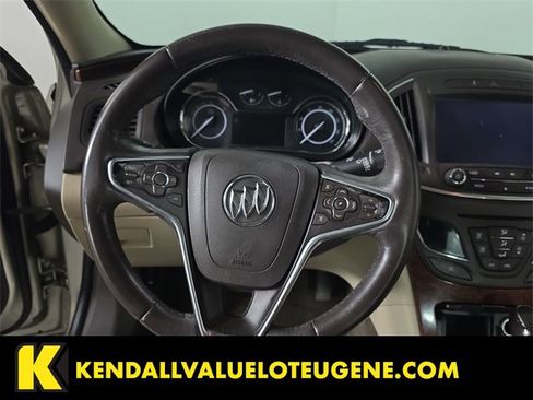 Used 2016 Buick Regal image 10