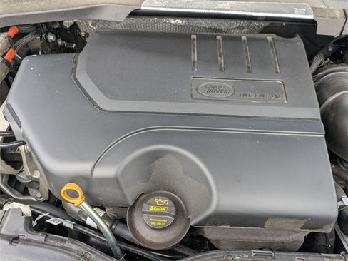 Used 2025 Land Rover Discovery Sport Dynamic SE image 20