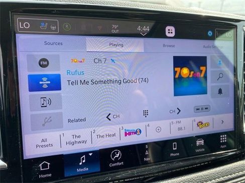 Used 2023 Chrysler Pacifica Limited image 37