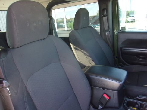 Used 2021 Jeep Wrangler Sport AWD/4WD image 12