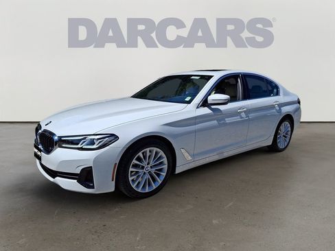 Certified 2023 BMW 530i xDrive w/ Premium Package AWD/4WD image 3