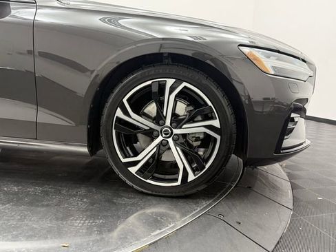 Certified 2023 Volvo S60 B5 Ultimate image 10