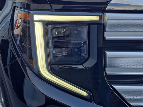 New 2026 GMC Sierra 1500 SLE w/ Preferred Package image 10