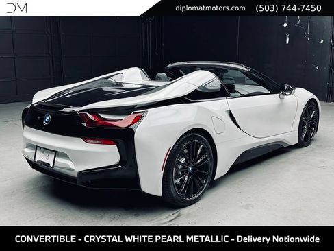 Used 2019 BMW i8 Roadster AWD/4WD image 8