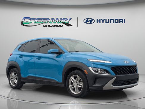 Used 2022 Hyundai Kona SE FWD image 2