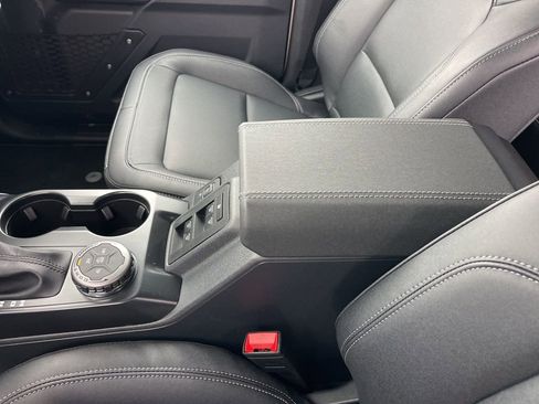 New 2025 Ford Bronco Big Bend image 12