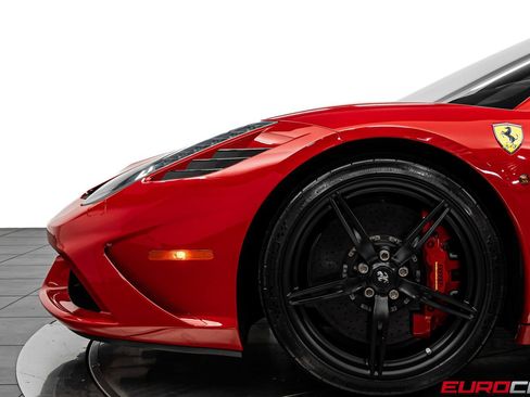 Used 2015 Ferrari 458 Speciale Coupe RWD image 20