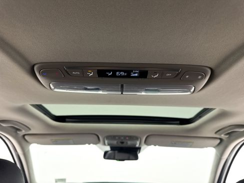 Used 2021 Kia Telluride EX w/ EX Premium Package AWD/4WD image 11