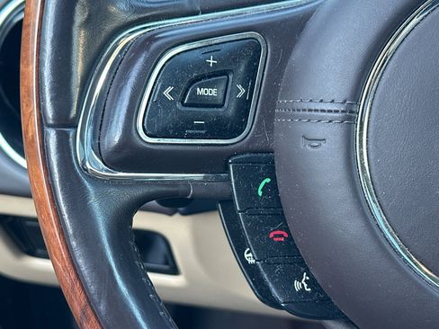 Used 2015 Jaguar XJ L Portfolio image 36