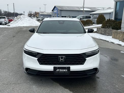 Used 2023 Honda Accord Sport image 7