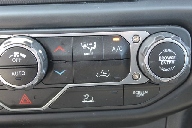 Used 2022 Jeep Gladiator Sport AWD/4WD image 24
