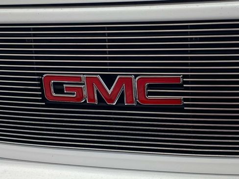 Used 2024 GMC Savana 2500 w/ Driver Convenience Package RWD image 8