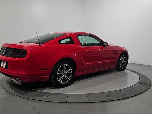Used 2014 Ford Mustang Premium image 5